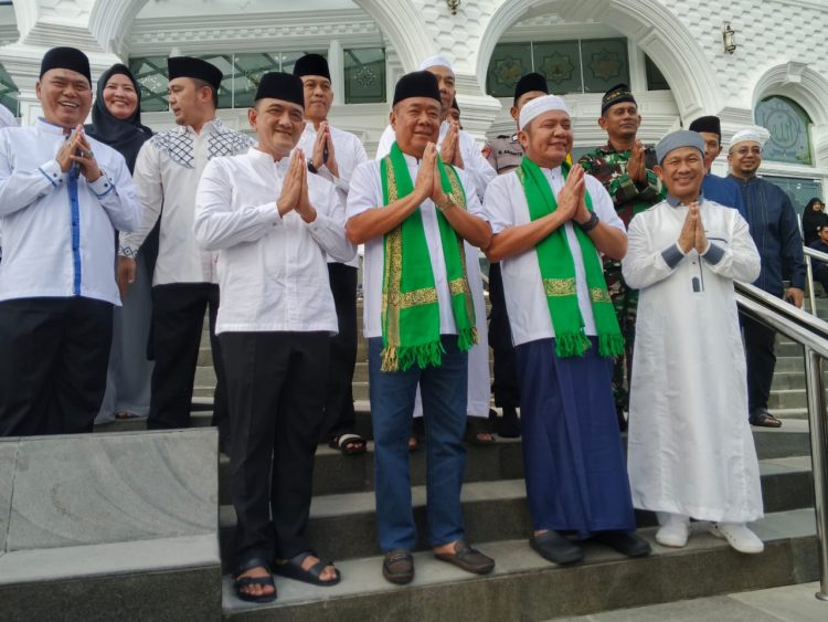 Gubernur Sumatera Selatan, H. Herman Deru meresmikan Masjid Al-Anshor