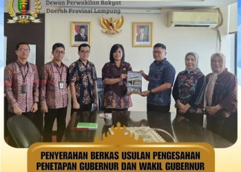 Ketua DPRD Provinsi Lampung Serahkan Berkas Usulan Penetapan Gubernur Terpilih