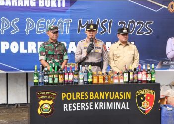Polres Banyuasin Musnahkan Ribuan Miras dan 23 Dirigen Tuak Menjelang Perayaan Idul Fitri 1446H