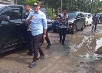Bupati Lampung Selatan Raditiyo Egi Pratama Cek Jalan Poros Bumi Daya Pulau Jaya
