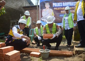 “Kisah Haru Pak Amin: Rumah Tak Layak Huni Diperbaiki Polres Banyuasin Tanpa Permohonan, Jadi Inspirasi Perubahan”
