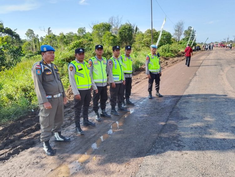 Pengamanan Kunjungan Presiden RI di Komplek PT Bomba City Desa Sungai Pinang Berjalan Dengan Lancar Saat Digelar Polsek Rambutan