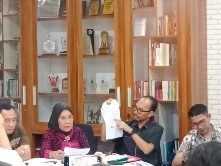 Hubungan Special Antara Sopir dan Istri Owner Travel Umroh, Mulai Terkuak!!