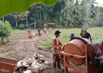 Desa Gayau Bangun Rabat Beton Libatkan Masyarakat