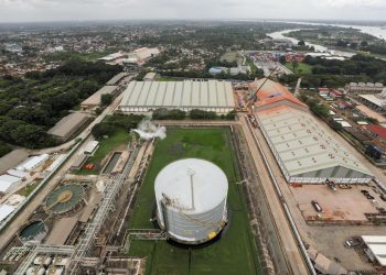 PEMBANGUNAN PROYEK PUSRI IIIB
