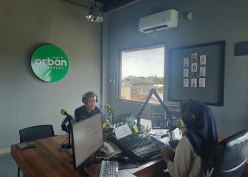 Bidhumas Polda Sumsel Tegaskan Bahaya Hoaks Lewat Talk Show di Radio Orban