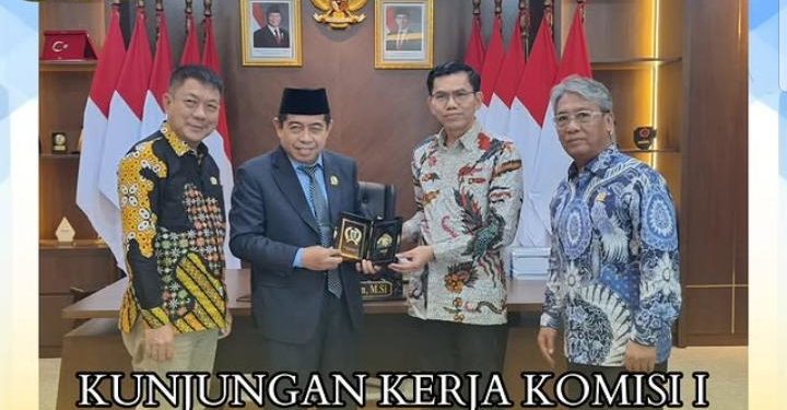 Wakil Ketua Komisi I dan Anggota Komisi I Kunjungan Kerja ke DPRD DKI Jakarta