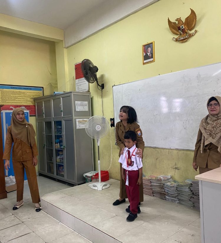 Siswa-siswi SD Negeri 129 Kota Palembang Gelar MPLS Untuk Mengenal Lingkungan Sekolah 