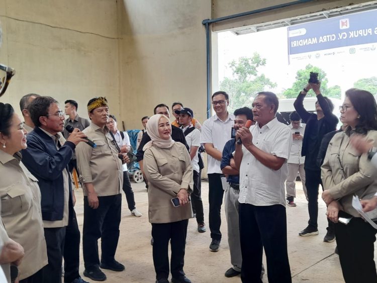 DPR RI Komisi IV Tinjau Gudang Distributor Pupuk CV. Citra Mandiri