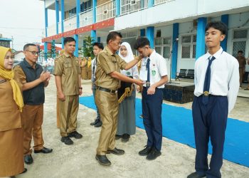 Siswa-siswi SMK Negeri 8 Kota Palembang Sambut MPLS Dengan Antusias 