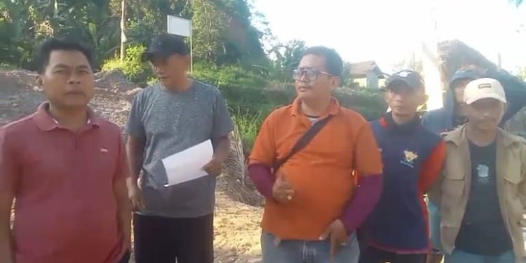 Masyarakat Desa Bunut Pesawaran Dukung Pembangunan Talud Sungai, Warga : Terimakasih Pak Gubernur