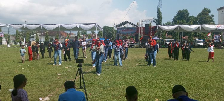 Semangat warga Dusun Mekar Jaya 1 Dalam Memeriahkan HUT RI ke-80 Desa Bumidaya