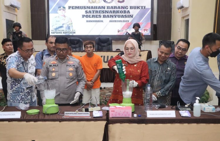 Polres Banyuasin Ungkap 26 Kasus dan Musnahkan Barang Bukti Narkotika dalam Press Release