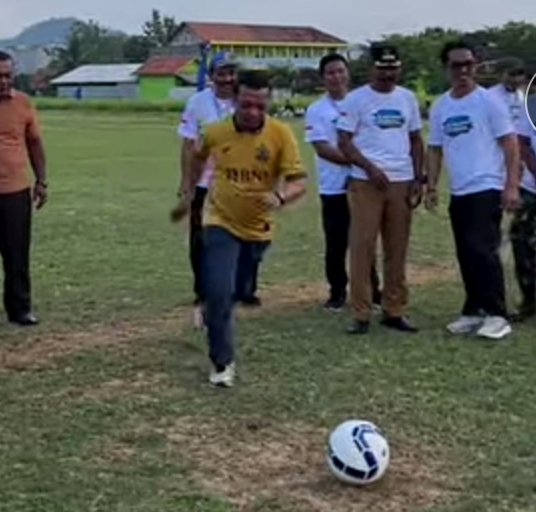 Dibuka Bupati, 15 Pekon & Kelurahan Di Kecamatan Pringsewu Ikuti Turnamen Sepak bola Karang Taruna Cup