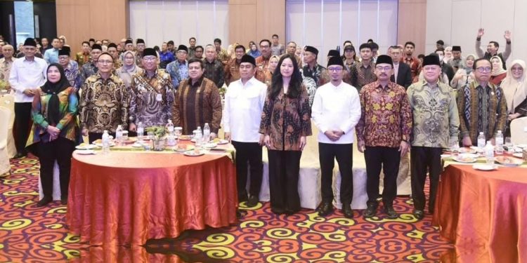 Anggota Komisi V Hadiri Rapat Koordinasi dan Penandatanganan Fasilitas Sertifikat Halal