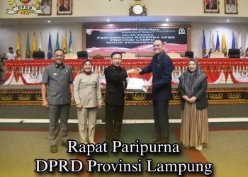 Rapat Paripurna DPRD Provinsi Lampung Dalam Rangka Penyampaian RAPERDA
