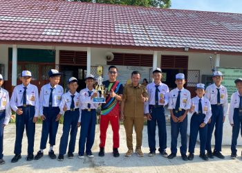 SMPN 21 Palembang, Ucapkan Hari Guru Sedunia Dan Menerima MBG Untuk Siswa