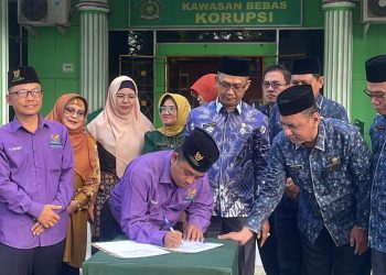 Penandatangan MOU Baznas Kota Palembang Dengan Kemenag Palembang