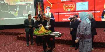FH UNSRI Rayakan Dies Natalis ke-65: Wujudkan Kolaborasi Hukum Nasional Melalui Peluncuran 92 Buku