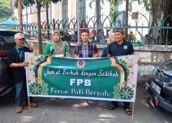 Forum Pati Bersatu Tebar Kebaikan Lewat Aksi Jumat Berkah di Palembang