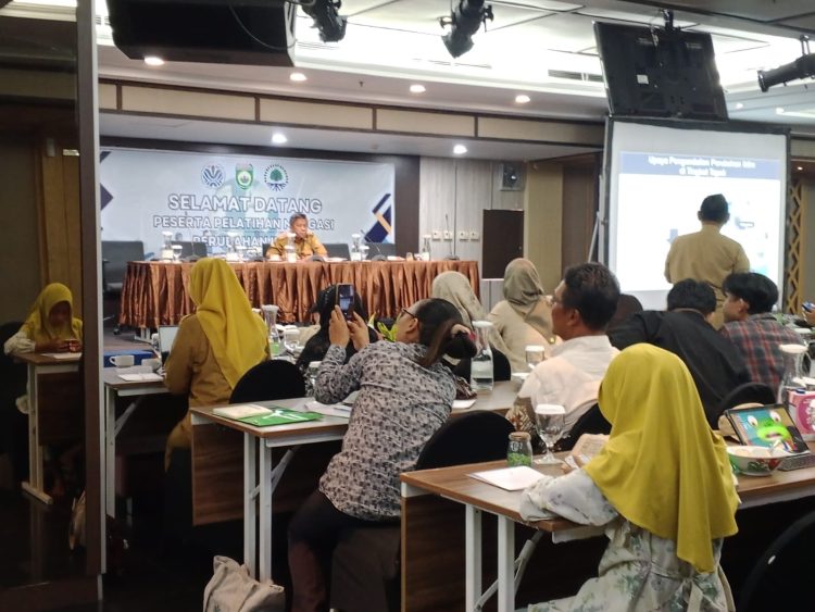 Pelatihan Mitigasi Perubahan Iklim Bagi Lembaga Masyarakat Bidang Lingkungan Hidup