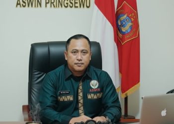 Bung Hayat ketua Asosiasi wartawan Internasional (ASWIN) kabupaten Pringsewu mengucapkan selamat hari guru Nasional