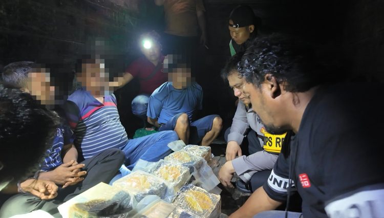 Penyelundupan Sabu Skala Besar Digagalkan, 1,225 Kwintal Disembunyikan di Bawah 8 Ton Jengkol