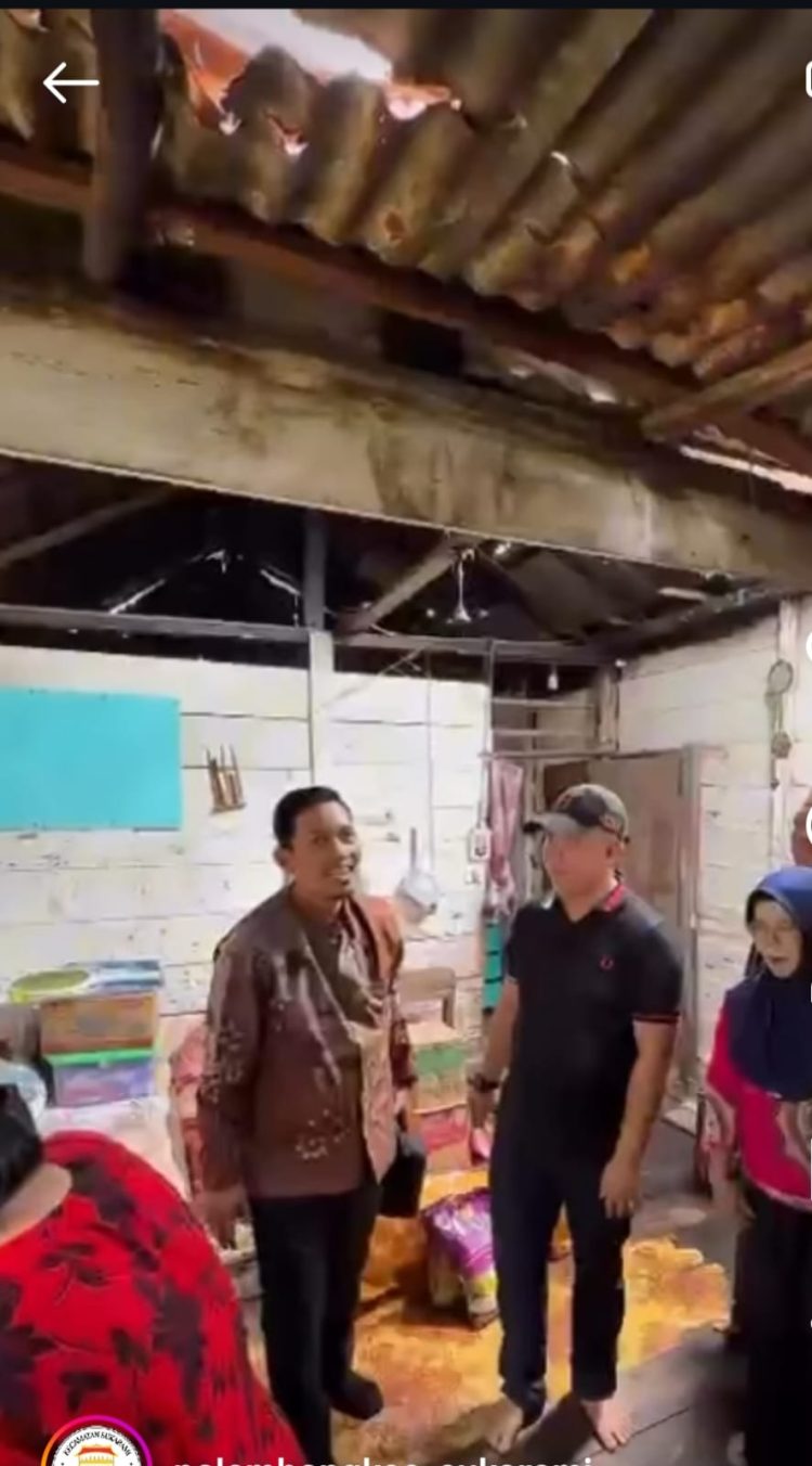 Camat Sukarami Tinjau Rumah Tidak Layak Huni Warga Sukabangun, Dorong Kolaborasi Dinas dan BAZNAS