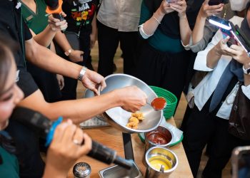 ‎Wingstop Buka Gerai Perdana di Palembang, Hadirkan Ayam Goreng Penuh Rasa