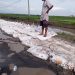 Tanggul Rusak Parah Warga Swadaya Beli Tanah Timbun