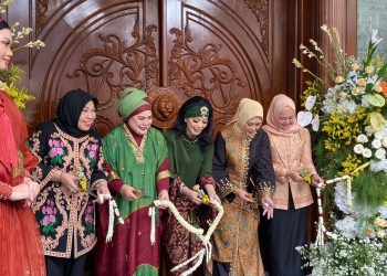 Lady Tenun Klasik Resmi Buka Butik Baru, Angkat Prada sebagai Identitas Wastra Palembang