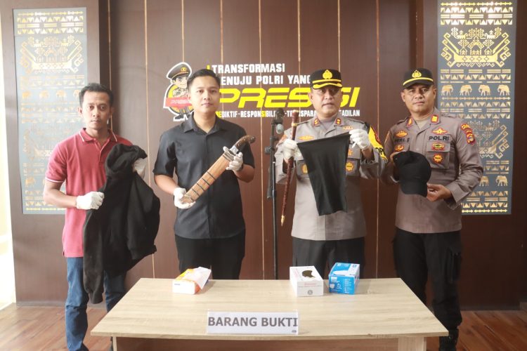 Pria Bacok Dua Warga di Dalam Toko ditangkap, Motif Terungkap.