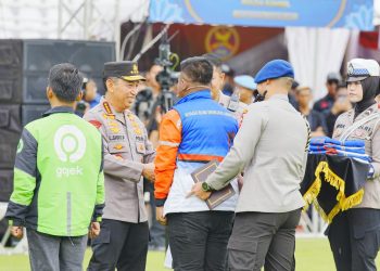 5.000 Ojol dan Buruh Apel Bersama Kapolri di Palembang