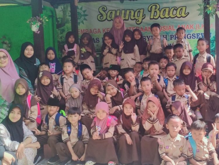 Semarakkan Jumat Berbagi, PAUD Al-HAADII Sambangi Panti Asuhan