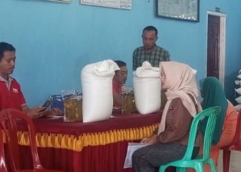 Pemdes Bangunan Salurkan Beras Bapanas kepada 1034 Penerima