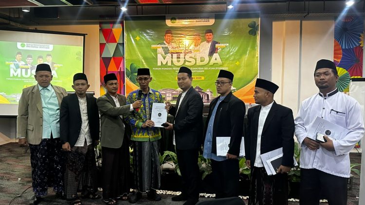Kiayi Ary Sopian Al-Qodiri Resmi Pimpin FORPES Banyuasin 2026