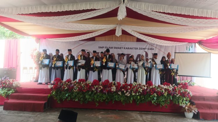 Haflah Akhirussanah SMP Islam Smart Karakter 2026 ‎