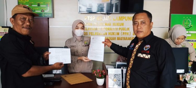 DUGAAN PENYIMPANGAN-(MARK-UP) ANGGARAN SEKRETARIAT DPRD PRINGSEWU 2025 MENDARAT DI KEJATI LAMPUNG