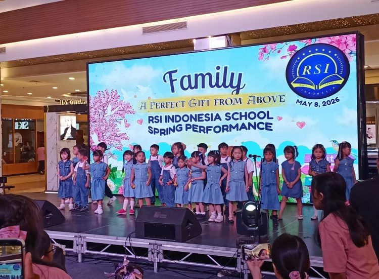 Membangun Karakter Internasional: Aksi Inspiratif Siswa RSI Indonesia School di Palembang Indah Mall