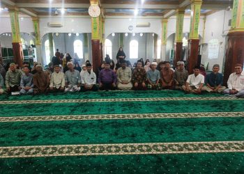Ketua BAZNAS Kota Palembang Santuni 33 Anak Yatim Piatu di Masjid Al Ikhlas, Tebar Kepedulian dan Harapan