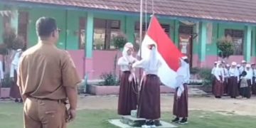 KEPALA SDN 15 GUNUNG AGUNG PIMPIN UPACARA PERINGATAN HARI LAHIR PANCASILA DAN HARI LINGKUNGAN HIDUP SEDUNIA 2026
