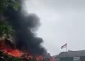 Si Jago Merah Ngamuk, SDN 14 Tulan(wang Tengah Dilalap Api