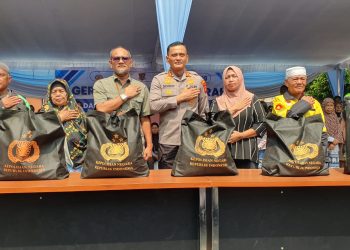 Polda Sumsel dan Bulog Kanwil Sumsel Babel Salurkan 18,5 Ton Beras SPHP untuk Masyarakat
