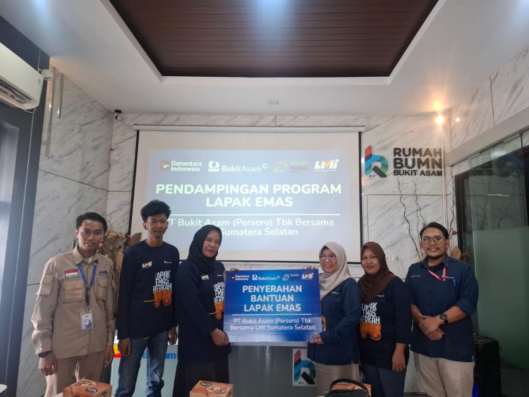 PT BUKIT ASAM (PERSERO) TBK GANDENG LMI SUMATERA SELATAN HADIRKAN PROGRAM LAPAK EMAS UNTUK TINGKATKAN KEMANDIRIAN EKONOMI MASYARAKAT