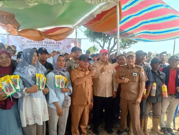 Atasi Keluhan Warga, Bupati Askolani Tinjau Langsung Sistem Distribusi Air PDAM Tirta Betuah