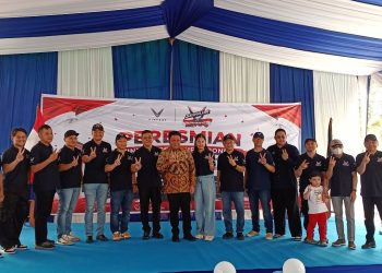Herman Deru Resmikan VinFast Sedulur Indonesia Chapter Palembang, Dorong Komunitas Mobil Listrik Aktif Bersosial