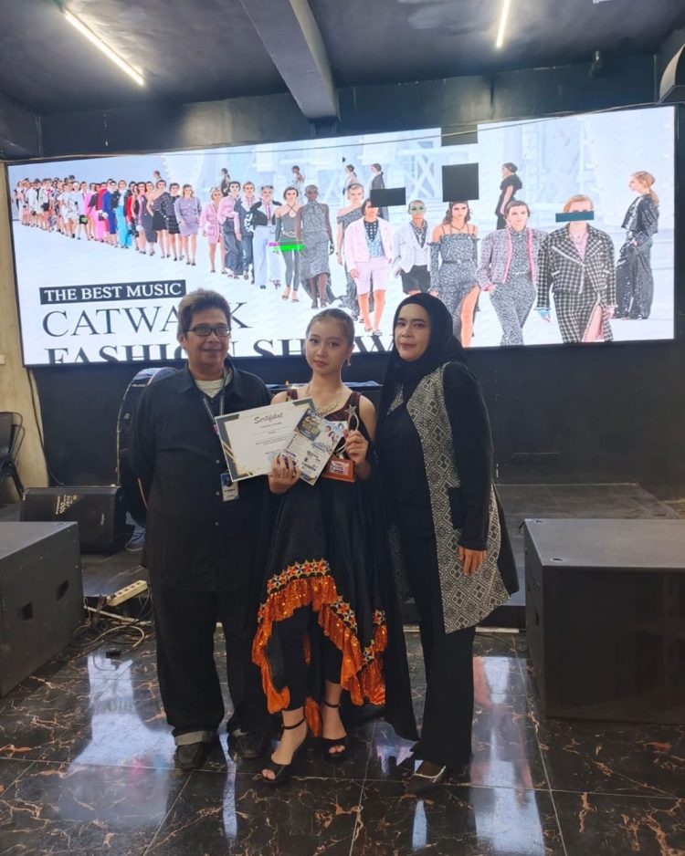 Pengalaman Perdana Langsung Juara, Putri Ananda Syafitri Raih Juara 1 Trend Model Indonesia Palembang 2026
