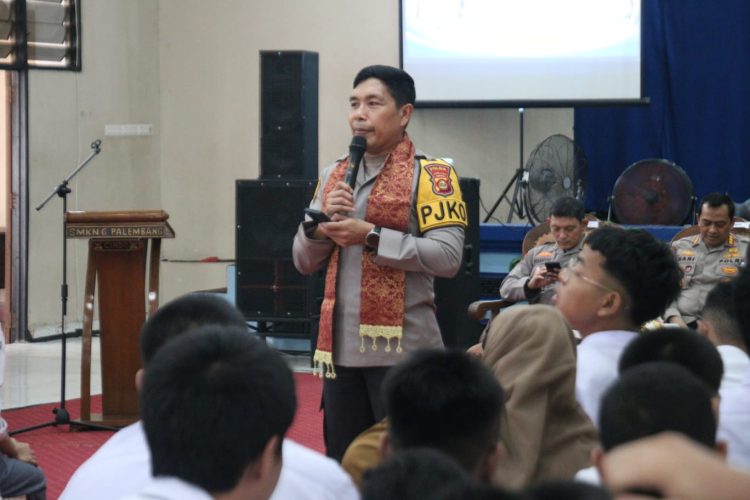 Cegah Perundungan dan Narkoba di Lingkungan Sekolah, Kapolda Sumsel Ajak Pelajar Bangun Masa Depan