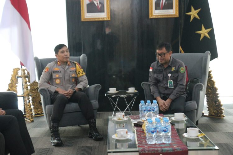Polisi Bersama Masyarakat, Kapolda Sumsel Dorong Penyelesaian Dampak Sosial Tol Betung–Tempino secara Humanis